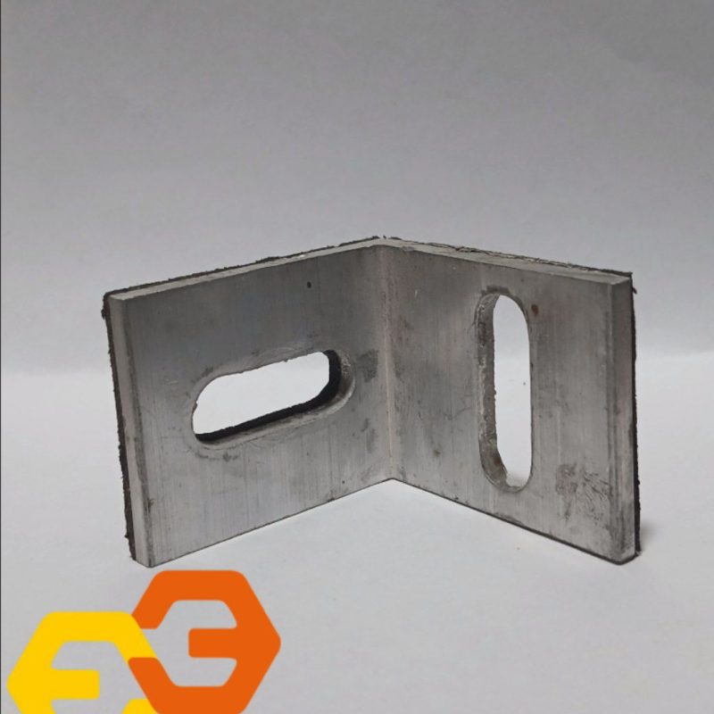براکت آلومینیومی 40 در 40 با دو پانچ